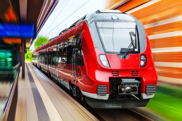 Trasporti in Italia: Come Muoversi Tra le Città